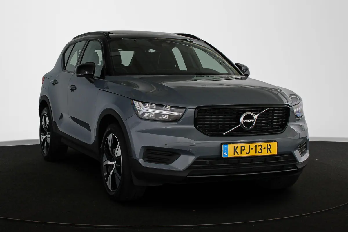 1.5 T4 Plug-in hybrid Ultimate Dark Panoramadak Trekhaak Stuur-Stoelverwarming Camera