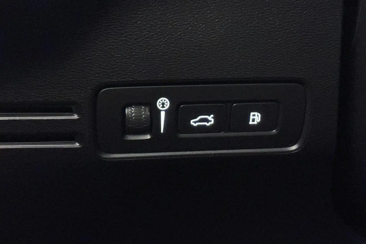 1.5 T4 Plug-in hybrid Ultimate Dark Panoramadak Trekhaak Stuur-Stoelverwarming Camera
