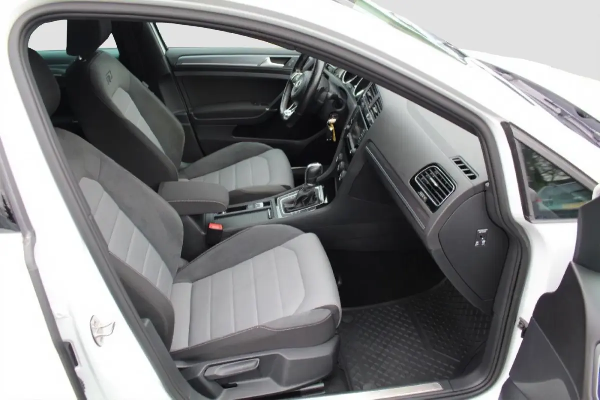 1.4 TSi 150 pk DSG Highline R-line | CAMERA | EL. TREKHAAK | STOELVERW. |