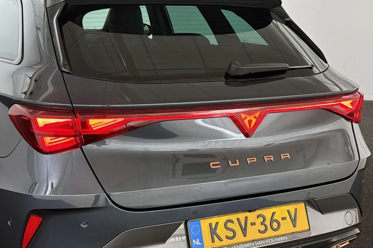 1.5 TSI e-Hybrid Business Facelift Stoelverwarming Camera Keyless