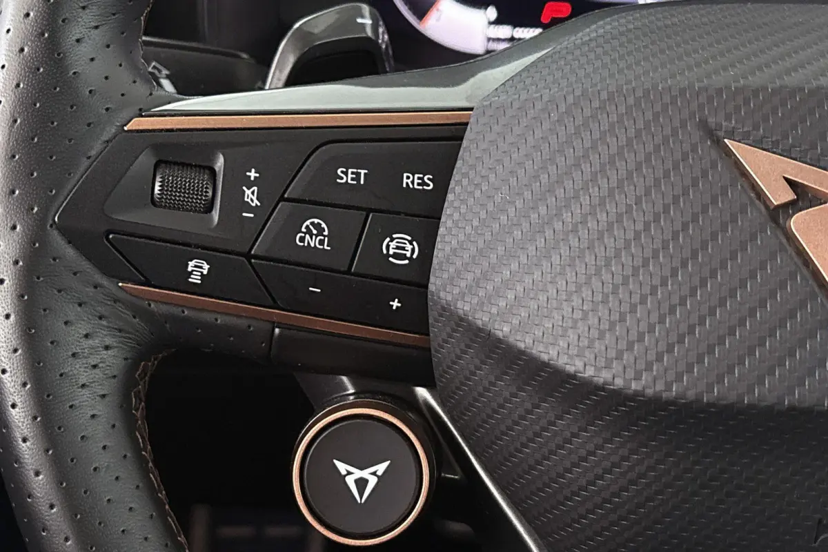 1.5 TSI e-Hybrid Business Facelift Stoelverwarming Camera Keyless