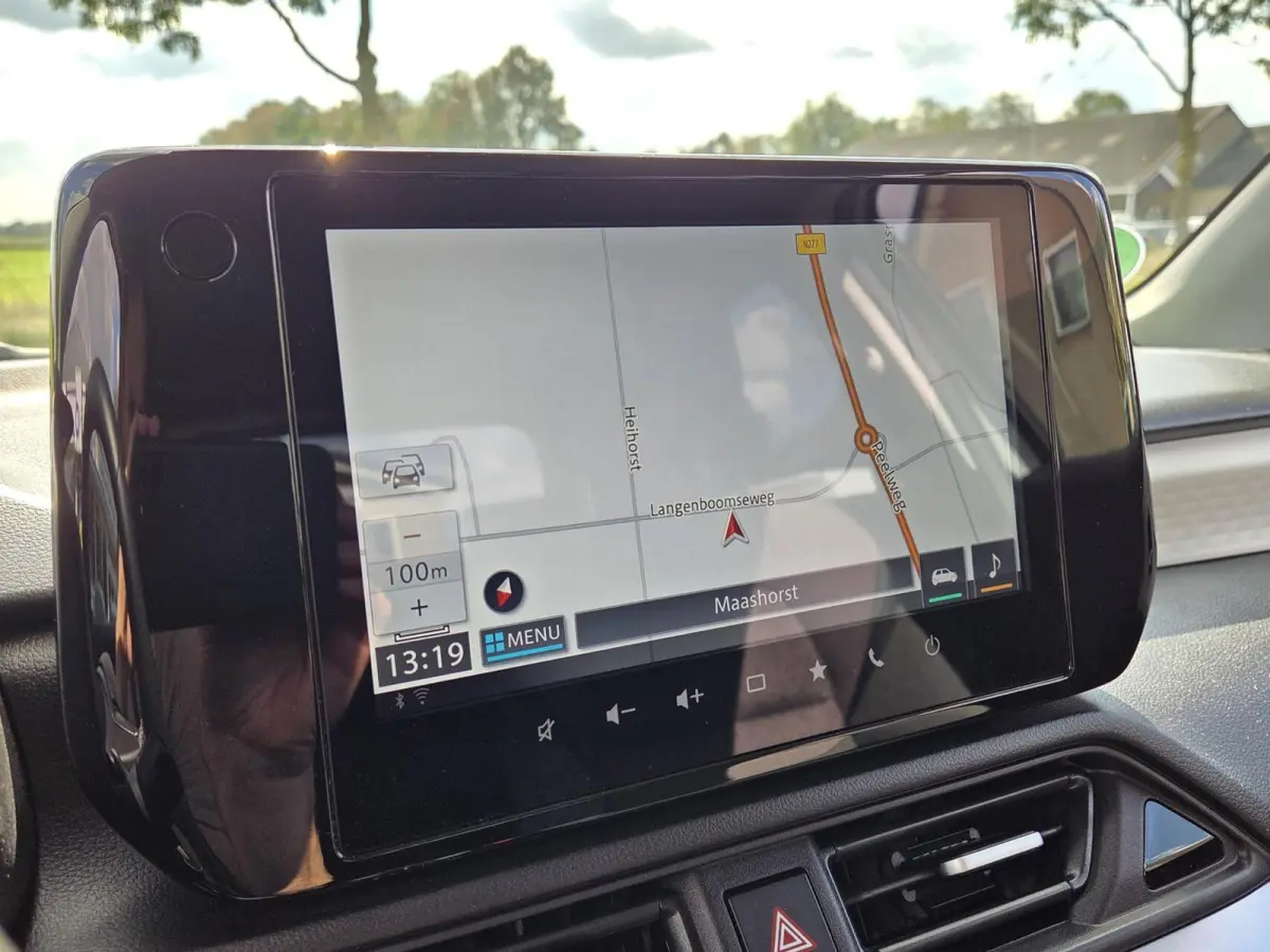 1.2 Style Smart Hybrid | Automaat / Nieuw model | Parelmoer / Carplay / Clima / Two-Tone
