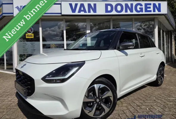 1.2 Style Smart Hybrid | Automaat / Nieuw model | Parelmoer / Carplay / Clima / Two-Tone