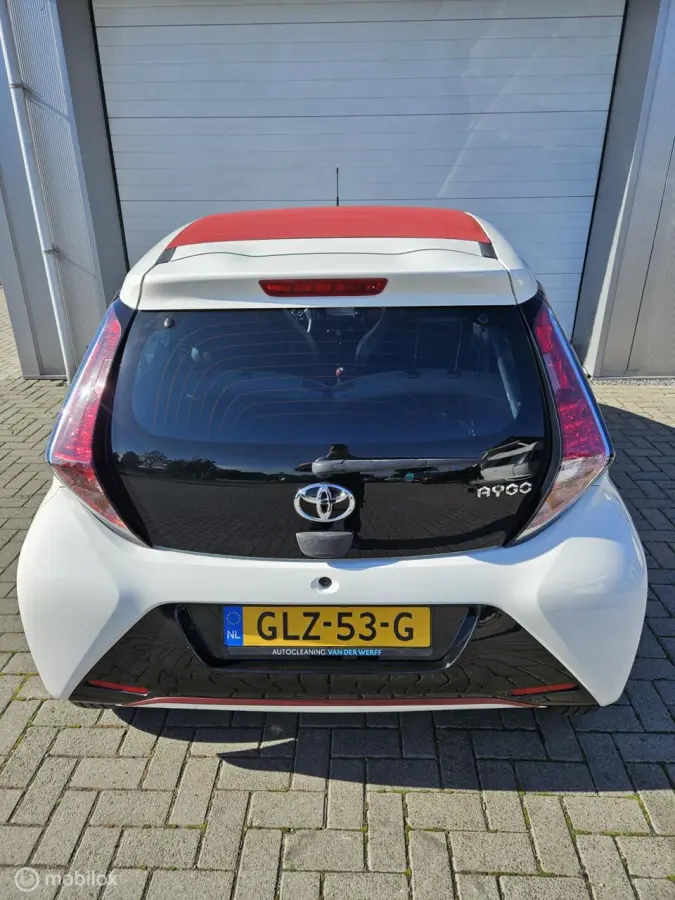 1.0 VVT-i x-cite Cabrio zeer nette auto!!