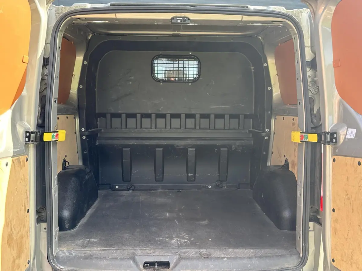 2.2 TDCI L1H1 Limited Dubbel cabine NAP