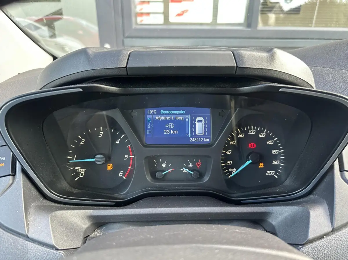 2.2 TDCI L1H1 Limited Dubbel cabine NAP