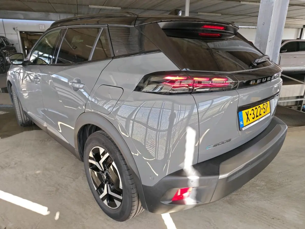 EV GT 54 kWh | Fase 3 laden | Panorama/schuifdak | Massage | Luxe stoelen | Navigatie | Camera voor + achter |