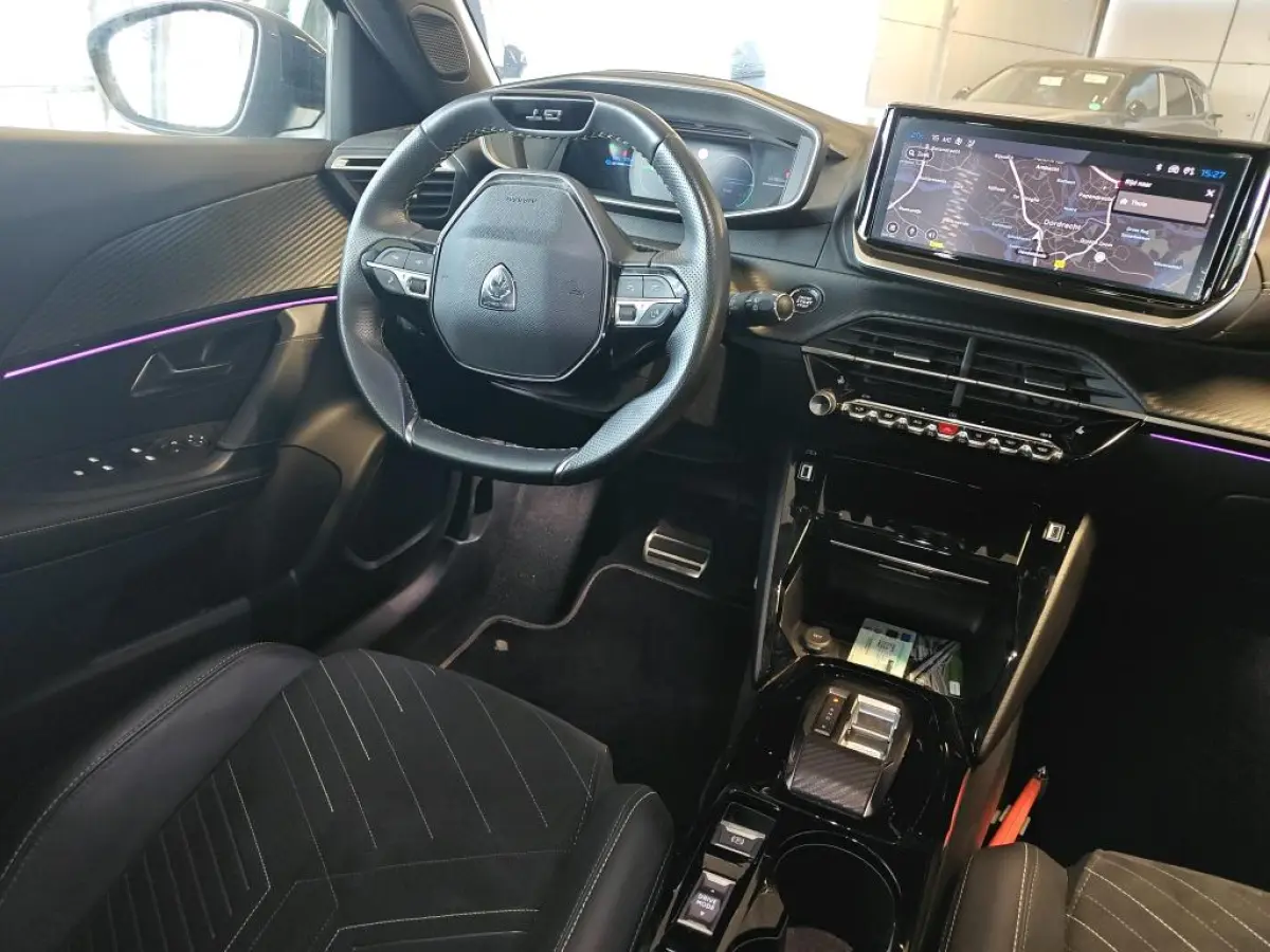EV GT 54 kWh | Fase 3 laden | Panorama/schuifdak | Massage | Luxe stoelen | Navigatie | Camera voor + achter |