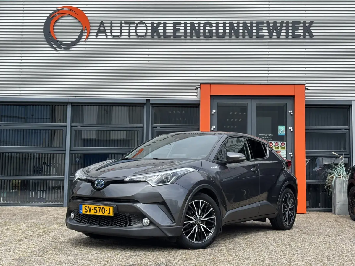 1.8 Hybrid Dynamic / NL auto / Trekhaak Afneembaar / Camera / Navi / Stoelverwarming /