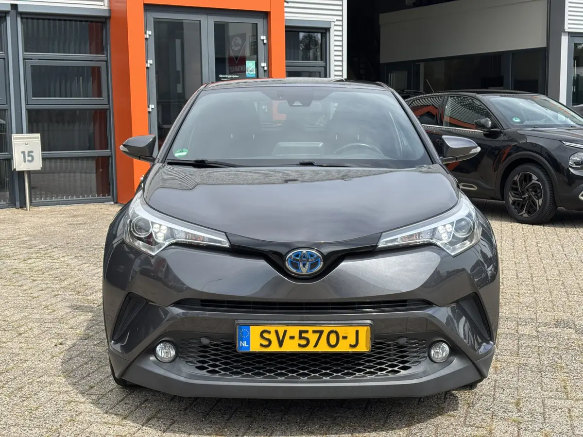 1.8 Hybrid Dynamic / NL auto / Trekhaak Afneembaar / Camera / Navi / Stoelverwarming /