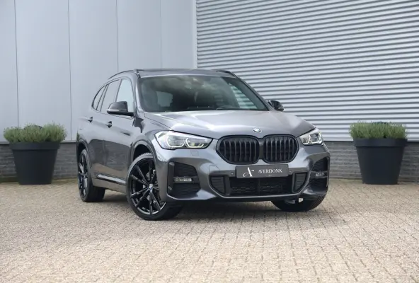 xDrive25e 220pk M-Sport Pano|Trekh|Memory|H&K|HUD|Leder