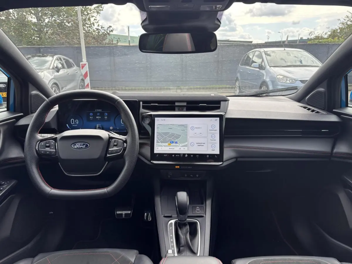 1.0 EcoBoost ST-Line X 155PK Automaat Afn. Trekhaak Panodak Winterpack Adaptieve Cruise 19" Velgen Camera B&O Keyless Matrix-LED Climate Privacy Glass *Full-Options*