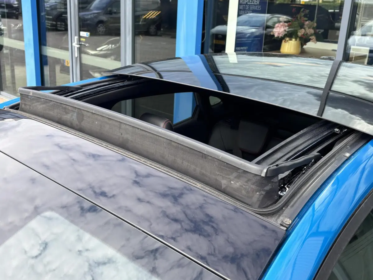 1.0 EcoBoost ST-Line X 155PK Automaat Afn. Trekhaak Panodak Winterpack Adaptieve Cruise 19" Velgen Camera B&O Keyless Matrix-LED Climate Privacy Glass *Full-Options*