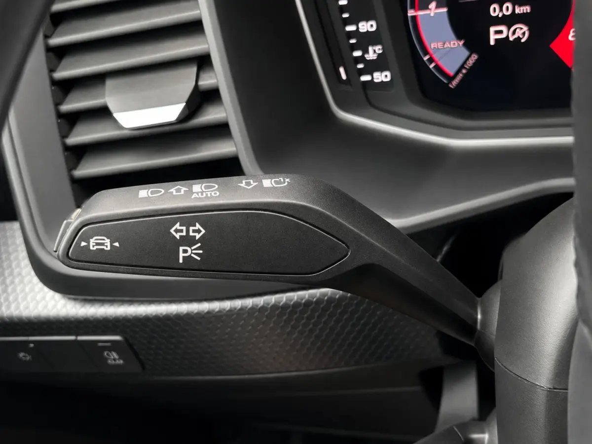 25 TFSI Advanced edition Navi Virtual Cockpit PDC v+a Cruise 2-Zone Clima CarPlay