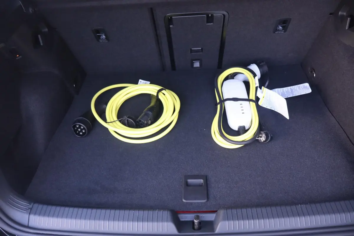 GTE 1.5 eHybrid 272pk | SoH 100% | Panoramadak | Lederen Bekleding | Head-up Display | Trekhaak Zwenkbaar