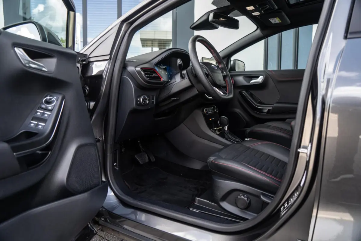 1.0 EcoBoost ST-Line X PANO / CAMERA / WINTER PAKKET