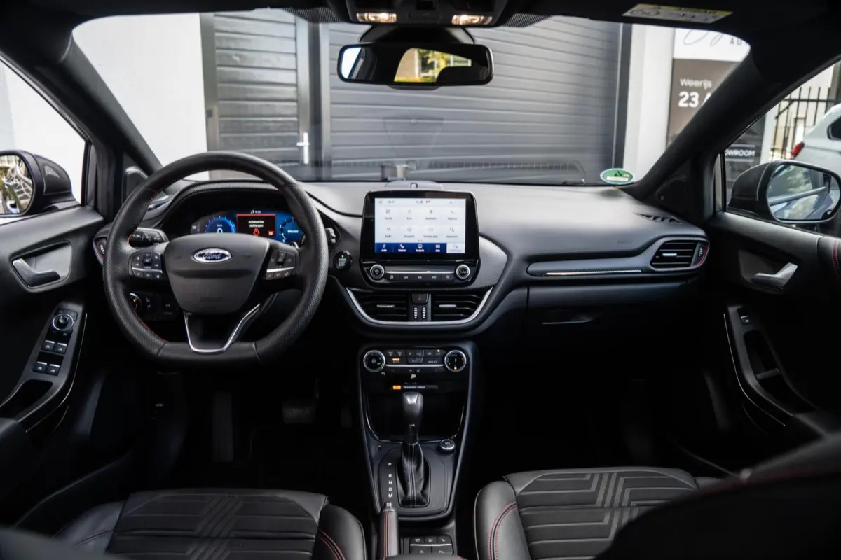 1.0 EcoBoost ST-Line X PANO / CAMERA / WINTER PAKKET
