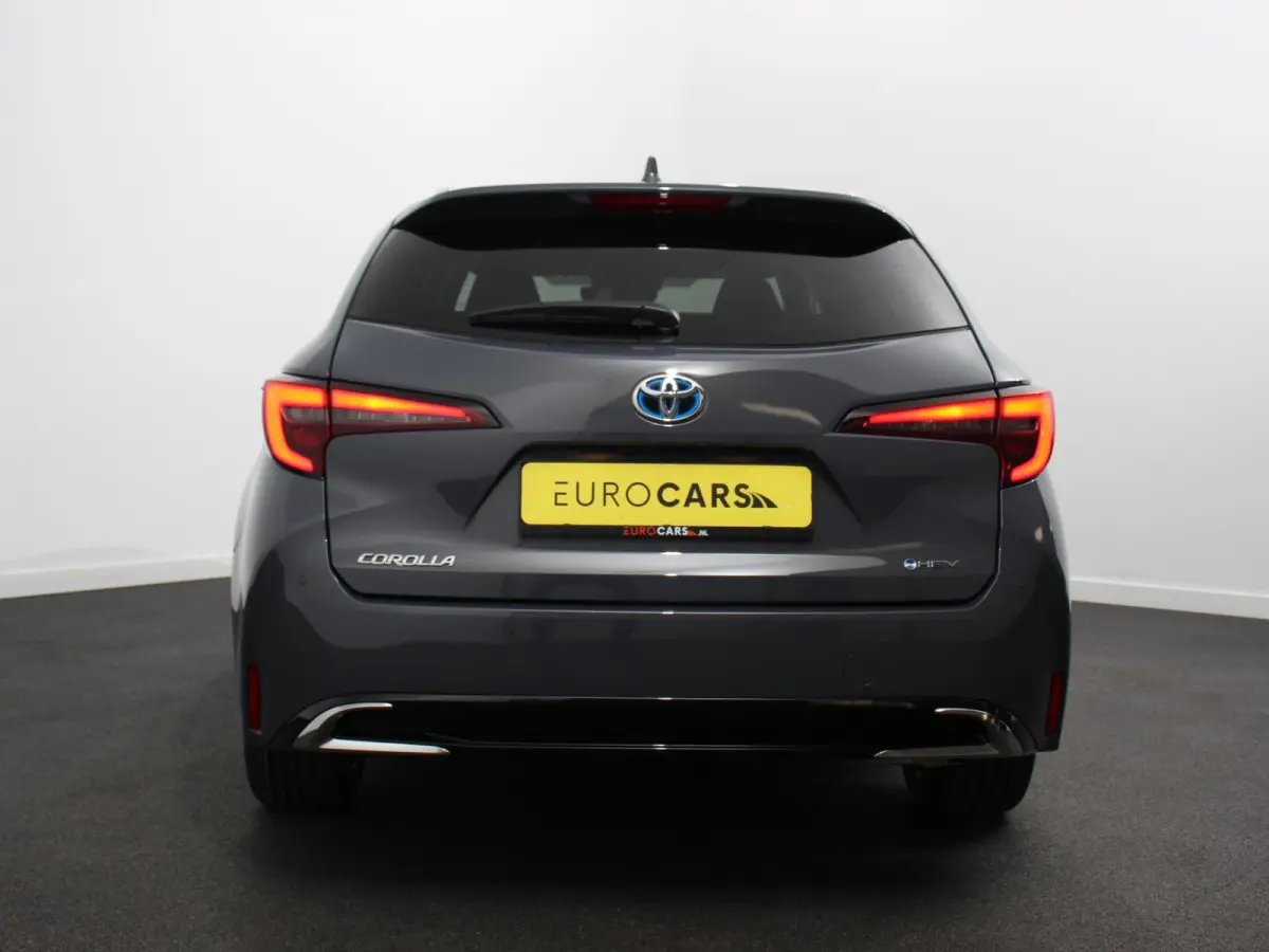 Automaat Hybrid 140 Active DEMO ! Camera Navigatie Apple Carplay/Android Auto Climate Control Parkeer sensoren Lichtmetalen Velgen