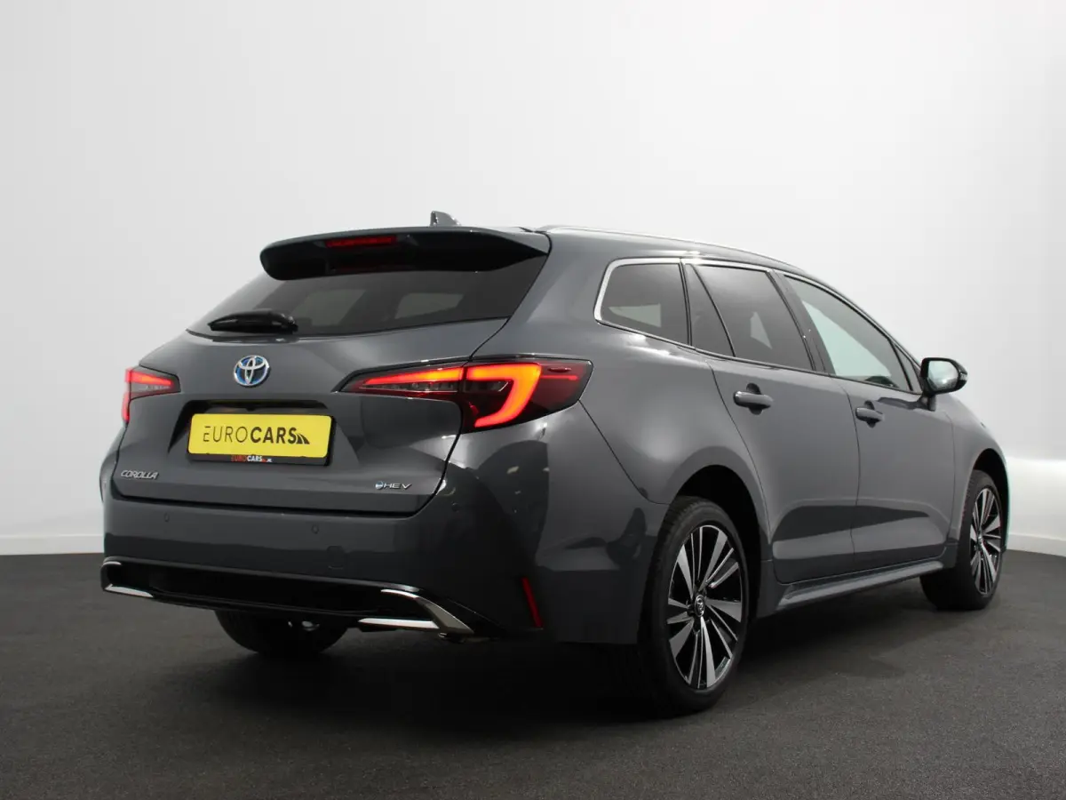 Automaat Hybrid 140 Active DEMO ! Camera Navigatie Apple Carplay/Android Auto Climate Control Parkeer sensoren Lichtmetalen Velgen