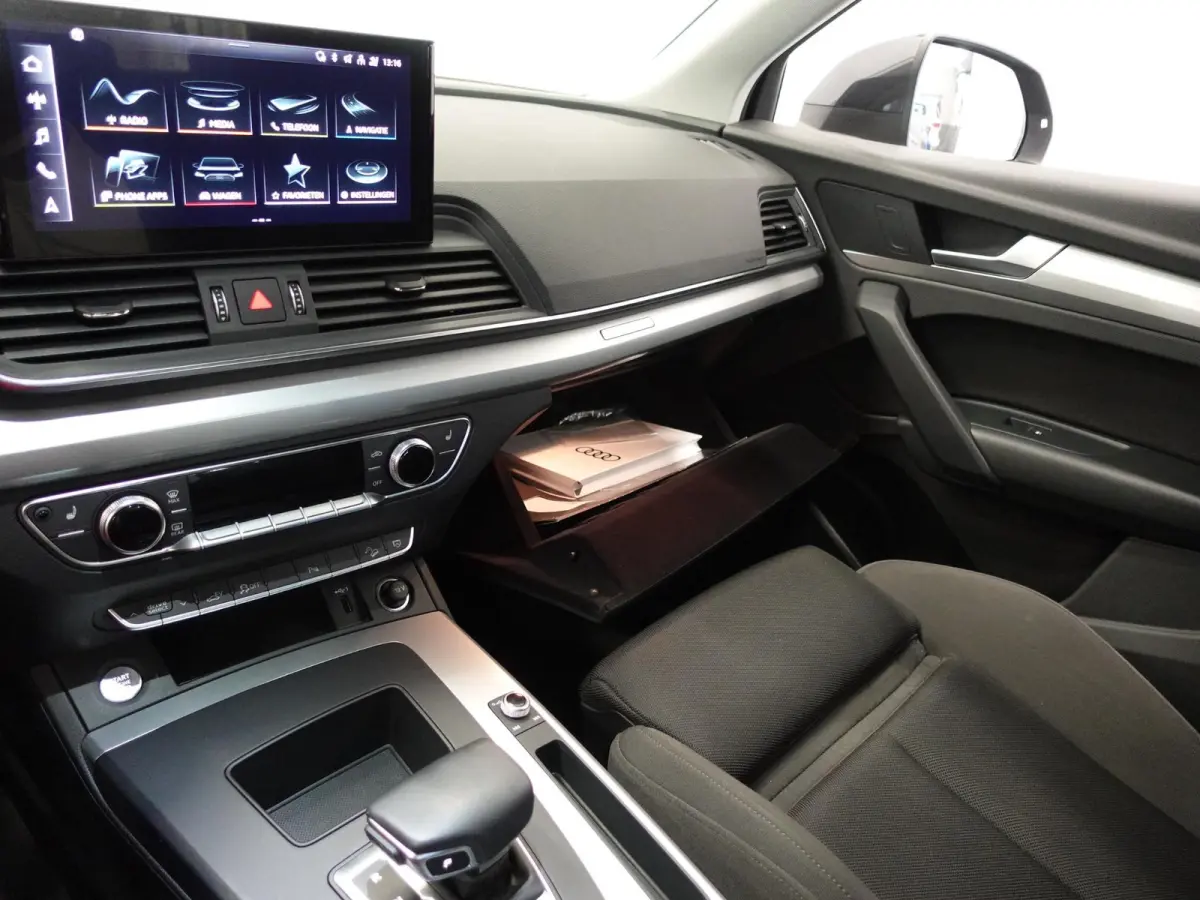 50 TFSIe PHEV Pro Line Navigatie Apple Carplay/Android Auto Adaptive Cruise Control Parkeersensoren Camera Elektrische achterklep LED Stoelverwarming
