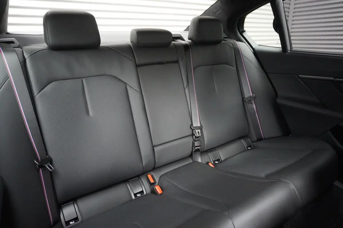 M5 | Comfort Pack | Trekhaak | Stoelventilatie | Driving Assistant Professional | M Driver's Pack