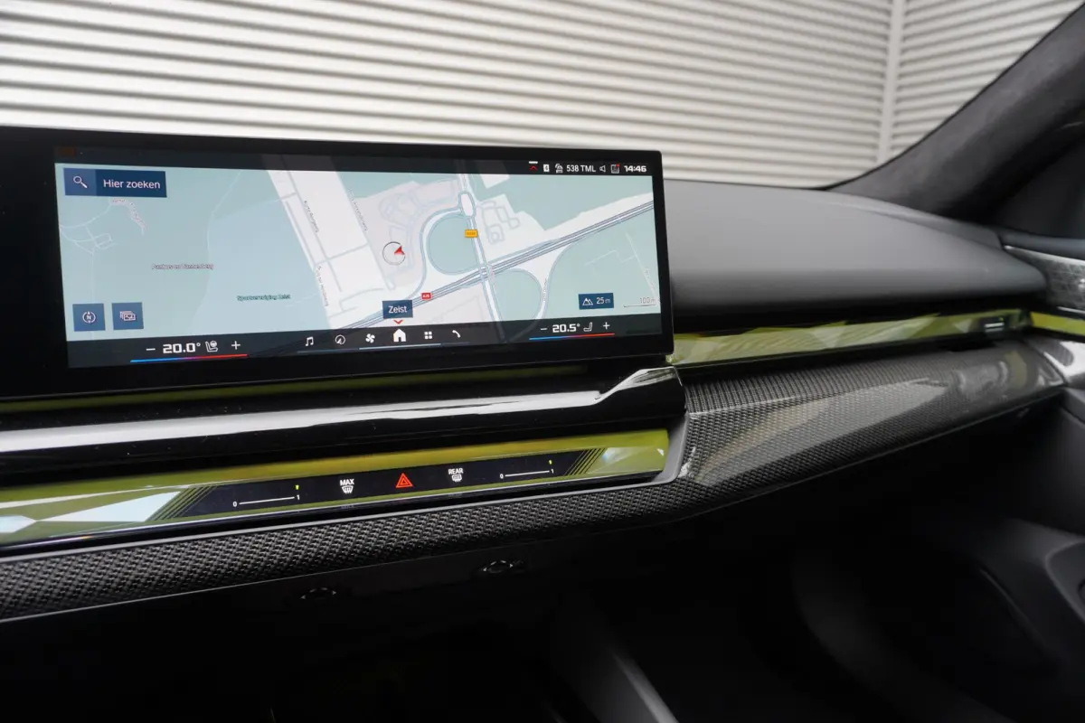M5 | Comfort Pack | Trekhaak | Stoelventilatie | Driving Assistant Professional | M Driver's Pack