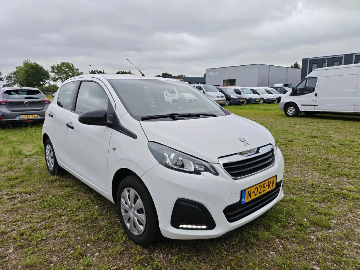 1.0 e-VTi Access | Geen airco | Bluetooth | LED | NL auto | 1e Eigenaar | 9.000km | USB aansluiting |