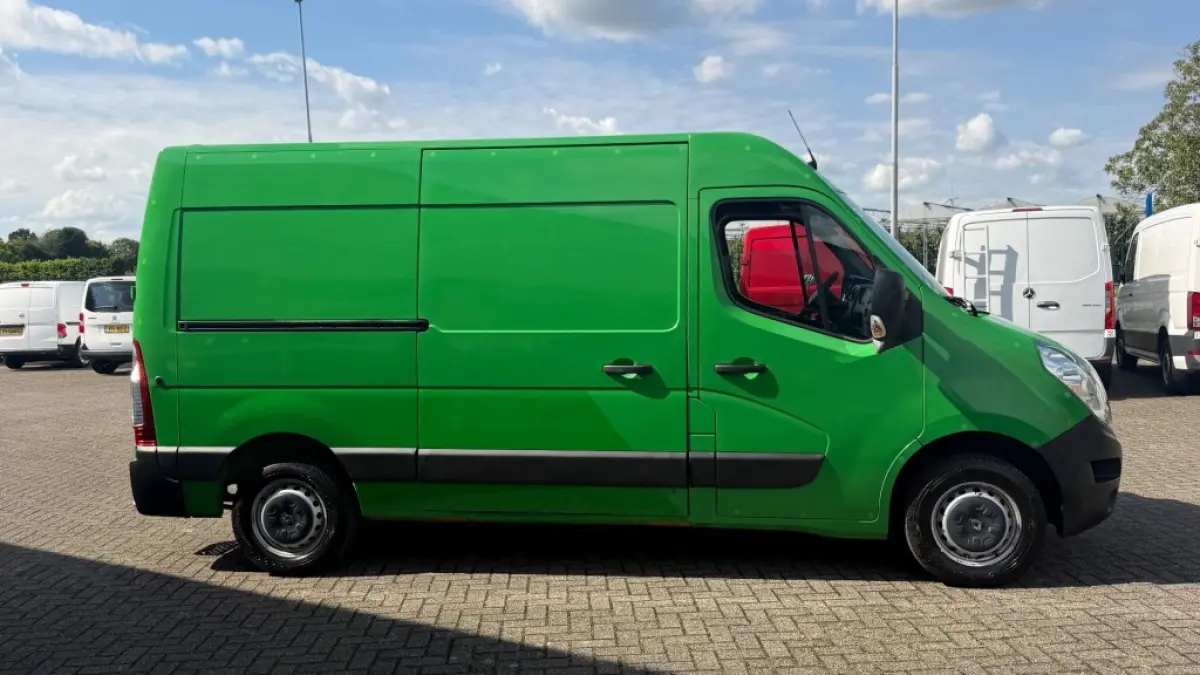 2.3 DCI 96KW 131PK L2H2 EURO 6 AIRCO/ CRUISE CONTROL/ TREKHAAK/ 100% DEALERONDERHOUDEN