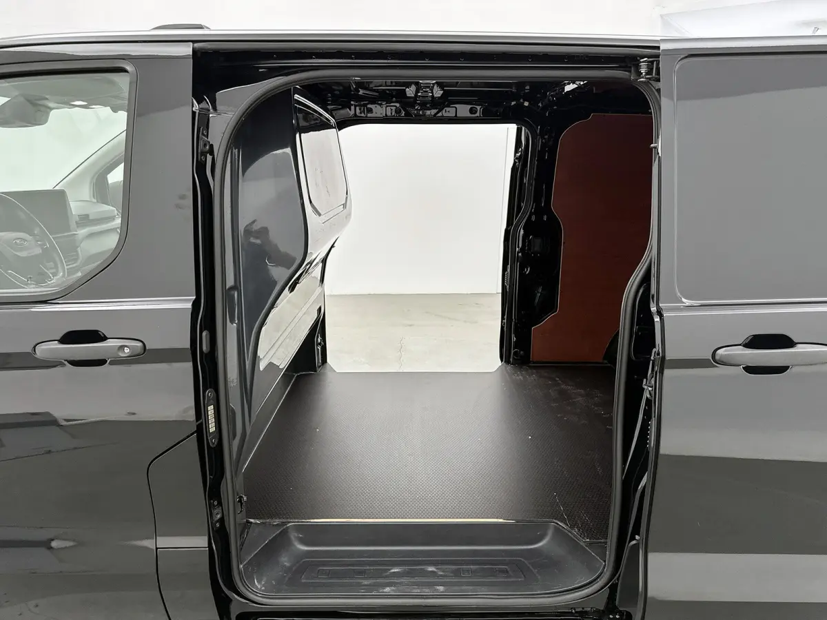 320 2.0 TDCI L2H1 AWD 4x4 170pk Schuifdeur L+R Trekhaak