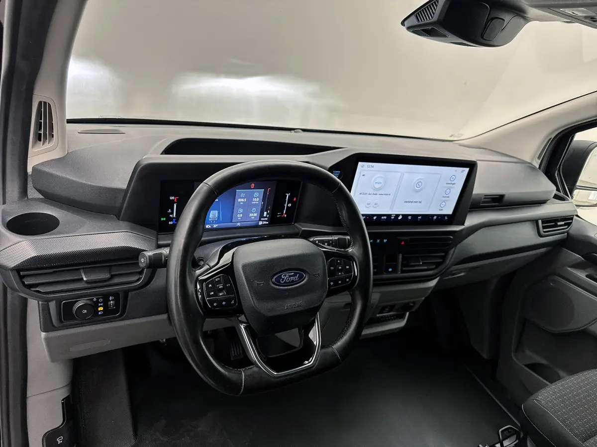 320 2.0 TDCI L2H1 AWD 4x4 170pk Schuifdeur L+R Trekhaak