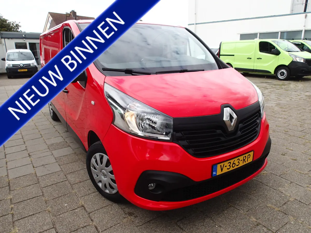 1.6 dCi T29 L2H1 Comfort VOORZIEN VAN AIRCO+CRUISE+TREKHAAK !!!