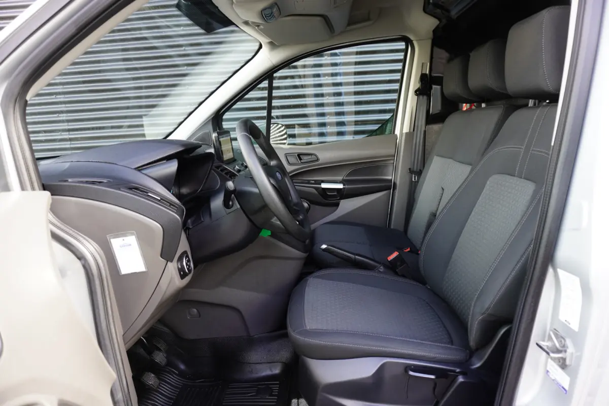 100pk L2 Trend Trekhaak Camera Navigatie 3-Zits Airco Apple Carplay