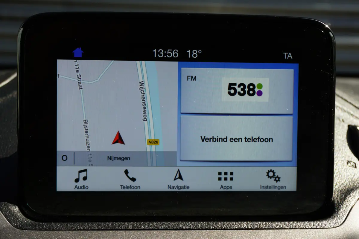 100pk L2 Trend Trekhaak Camera Navigatie 3-Zits Airco Apple Carplay
