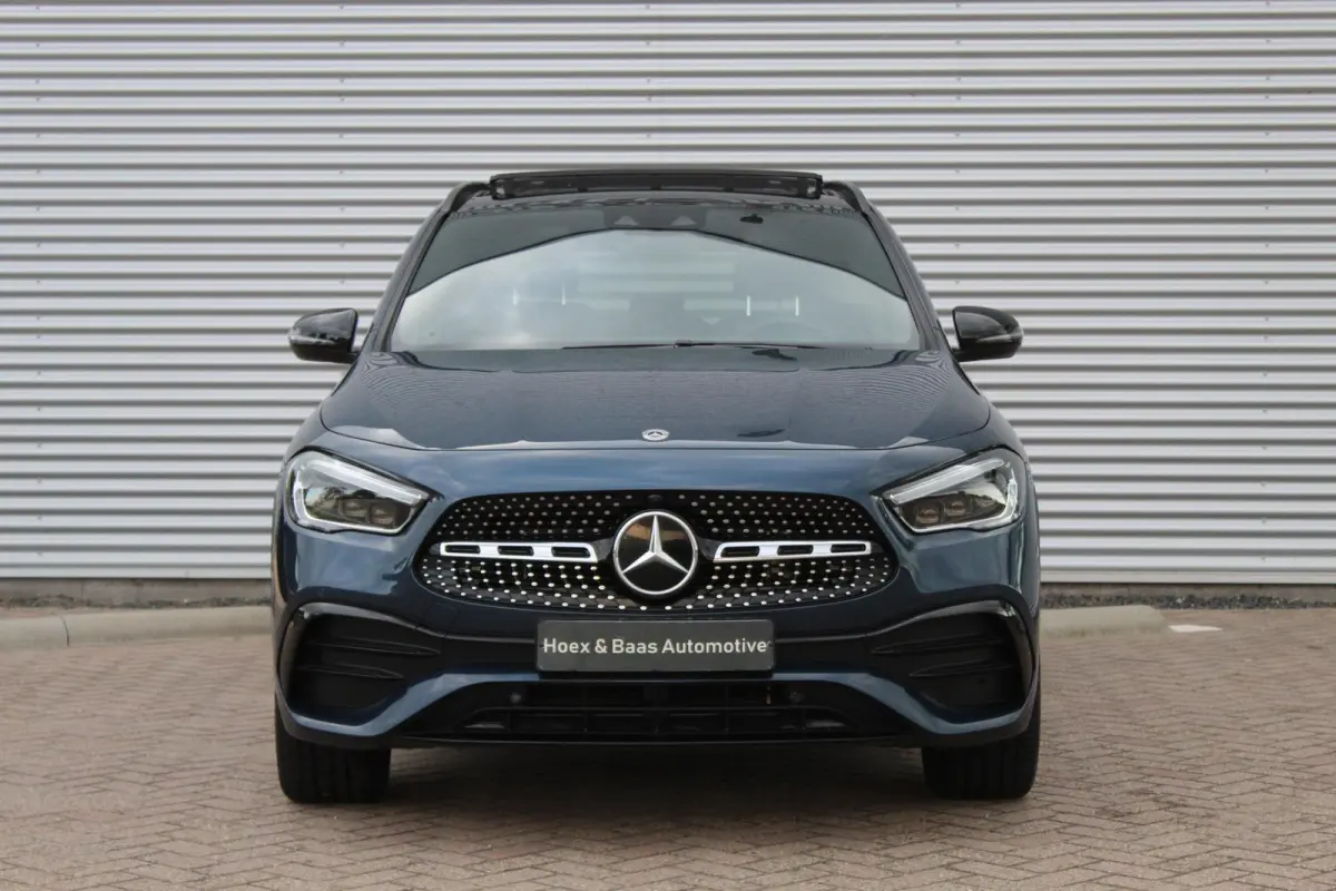 250 e AMG /panodak/ memory seats/sfeervl