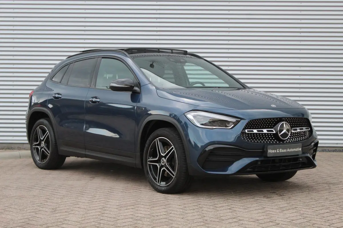 250 e AMG /panodak/ memory seats/sfeervl
