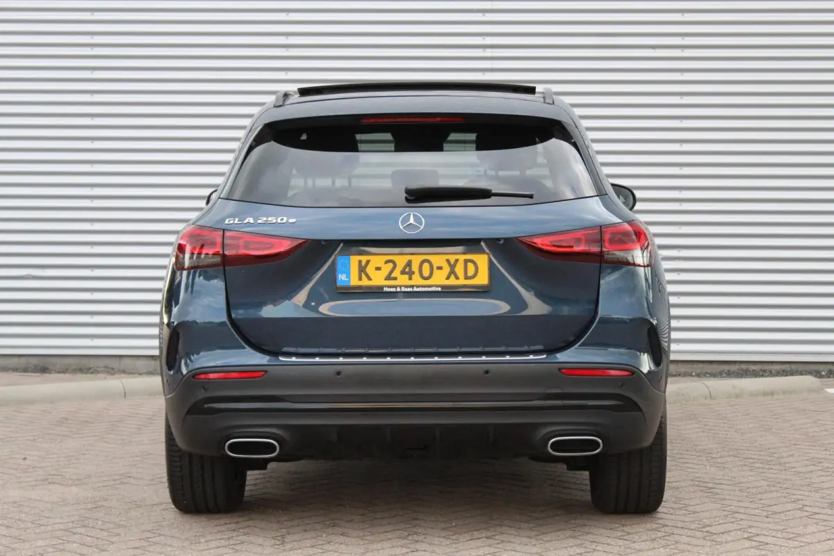 250 e AMG /panodak/ memory seats/sfeervl