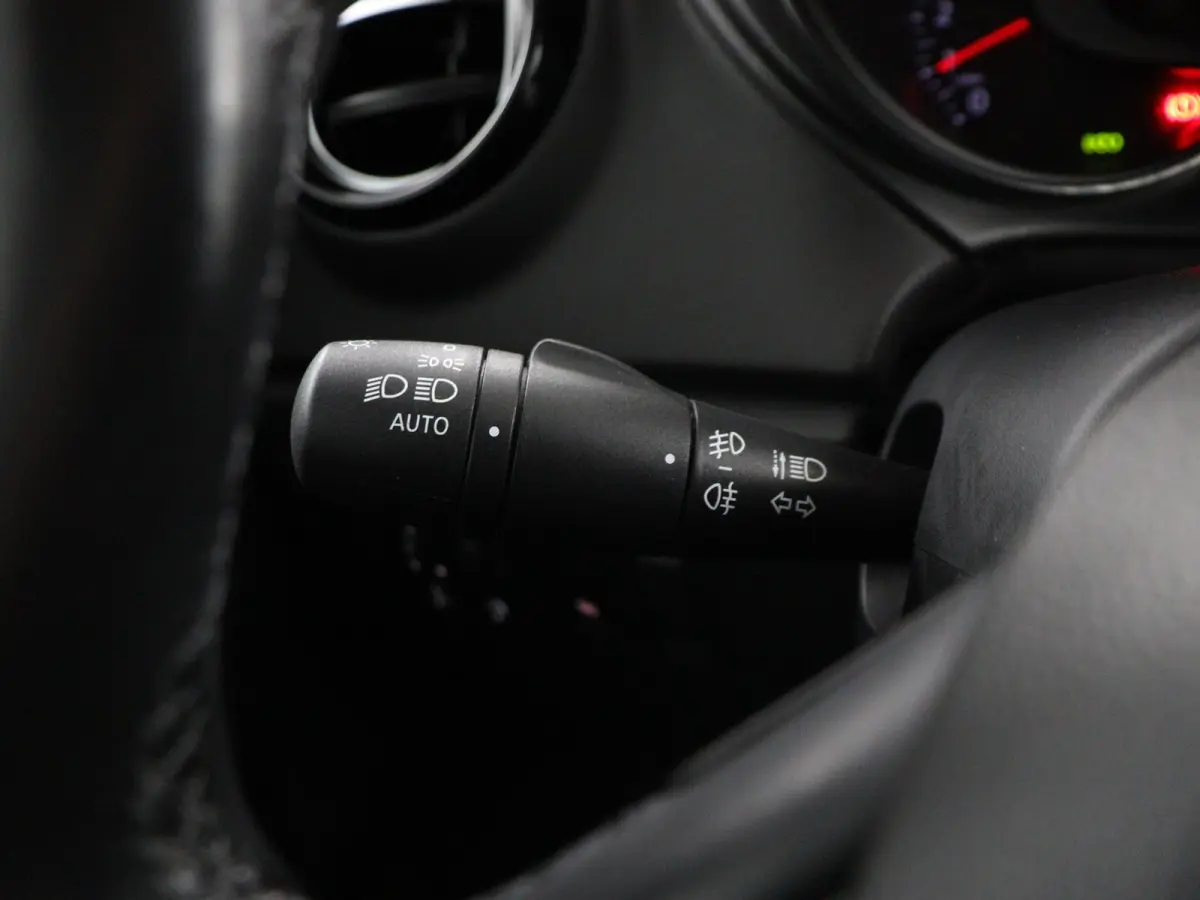 TCe 130 GPF Intens | Trekhaak | Parkeercamera | Navigatie |
