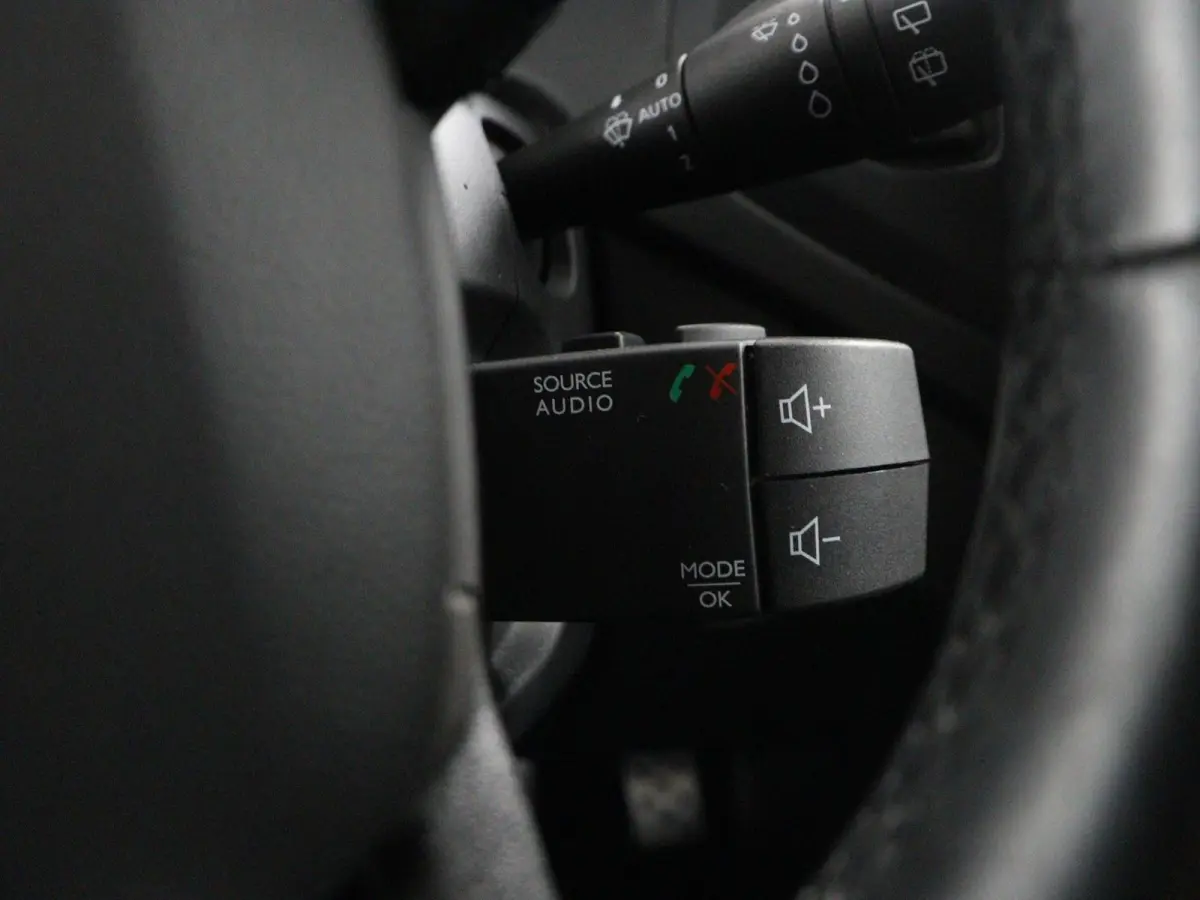TCe 130 GPF Intens | Trekhaak | Parkeercamera | Navigatie |