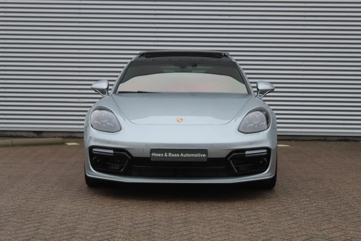 2.9 4 E-Hybrid/Pano