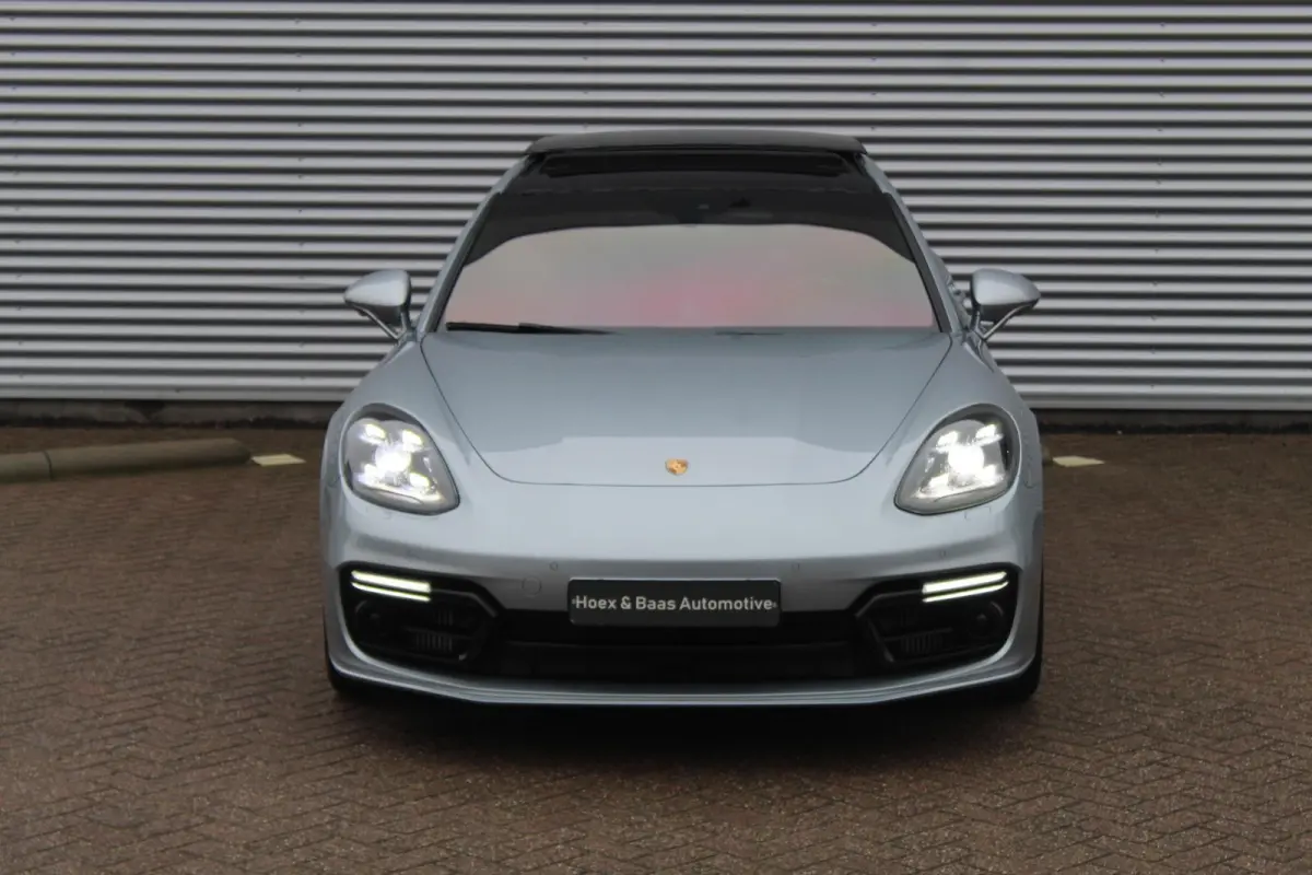 2.9 4 E-Hybrid/Pano