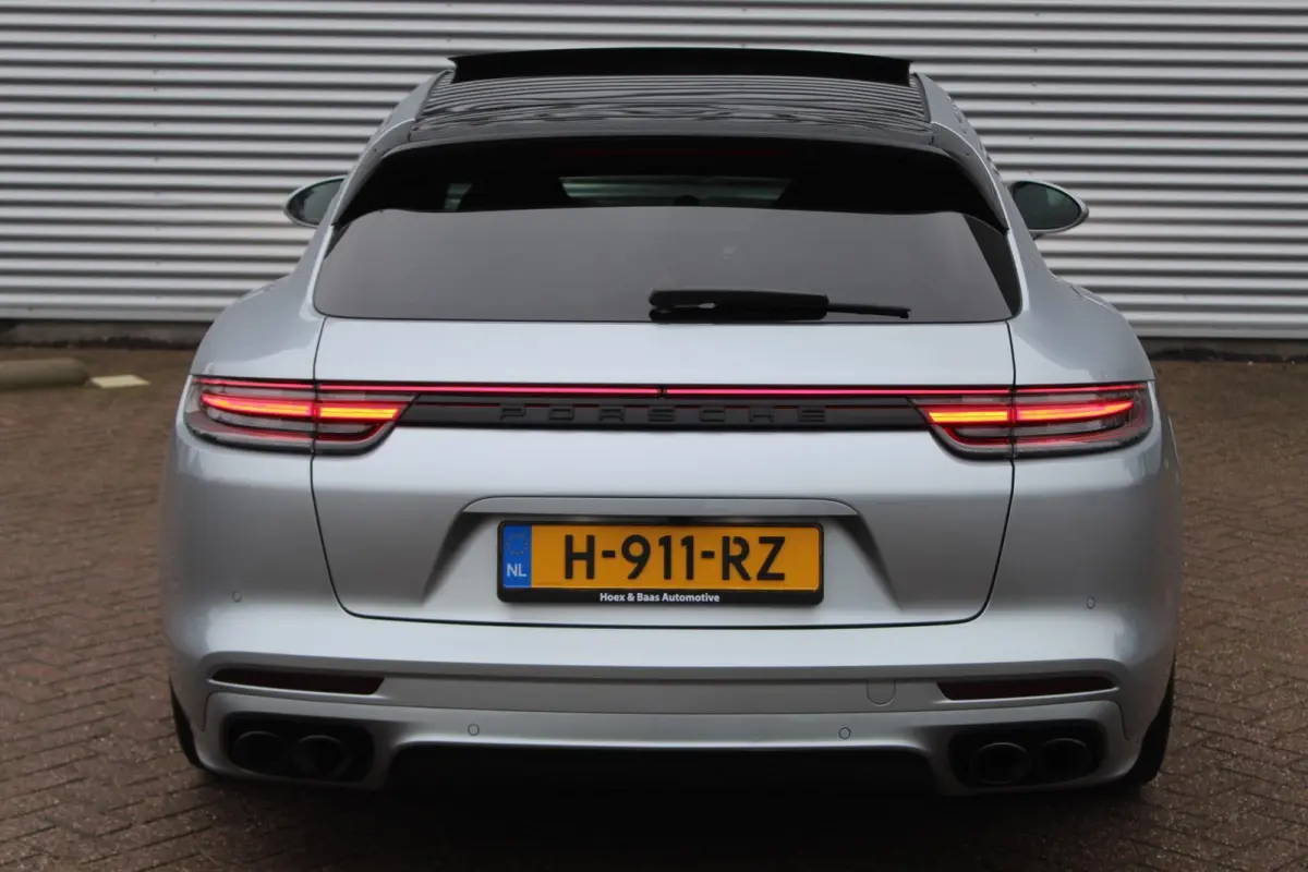 2.9 4 E-Hybrid/Pano