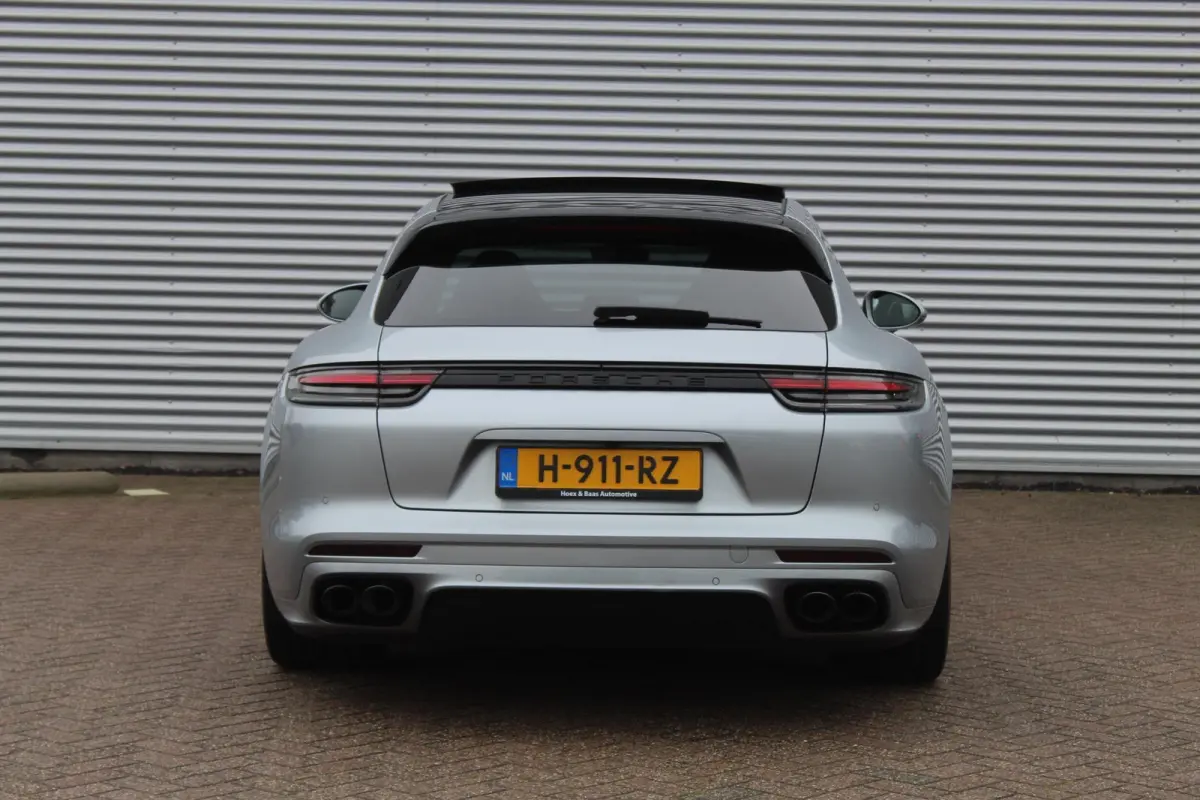 2.9 4 E-Hybrid/Pano