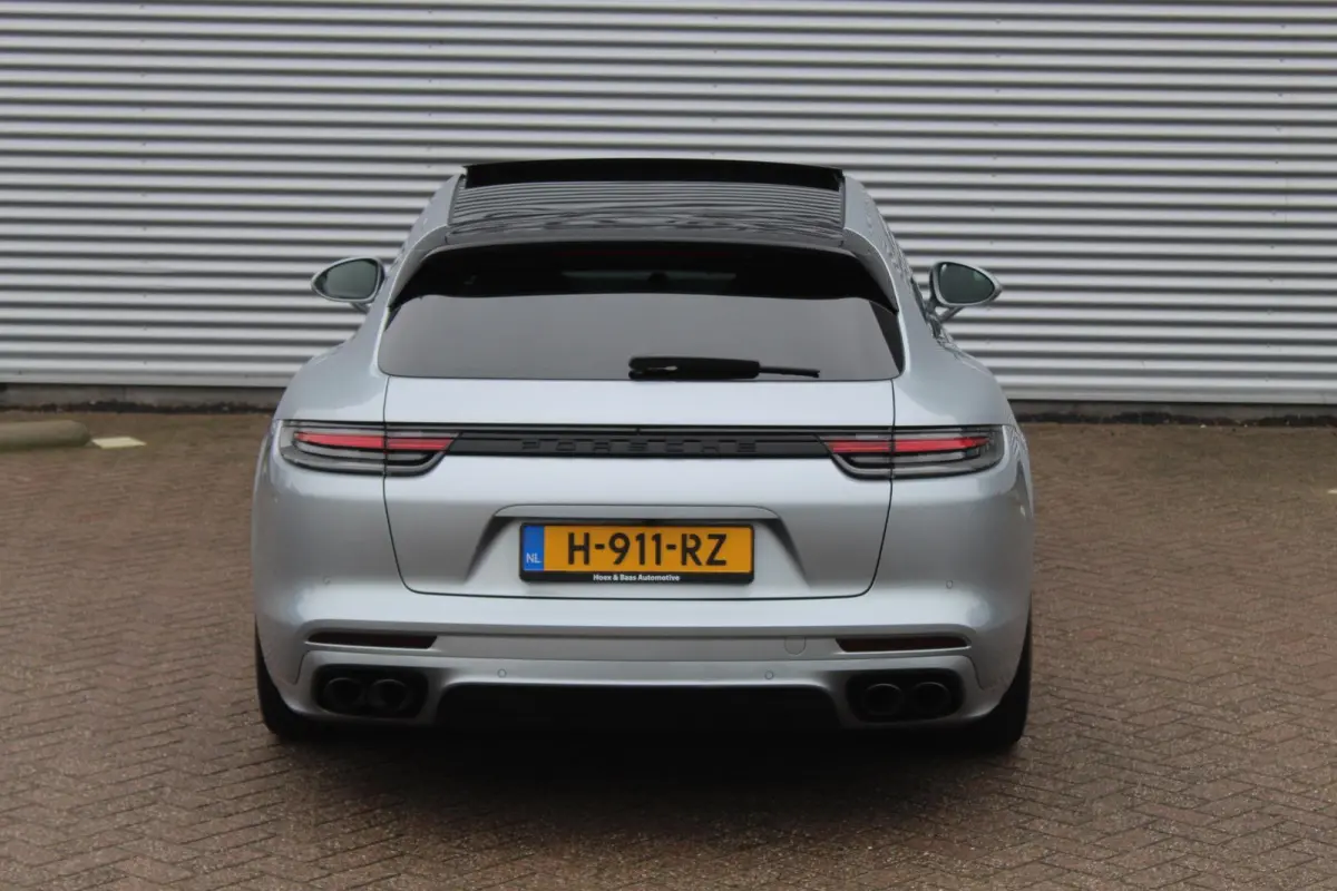 2.9 4 E-Hybrid/Pano