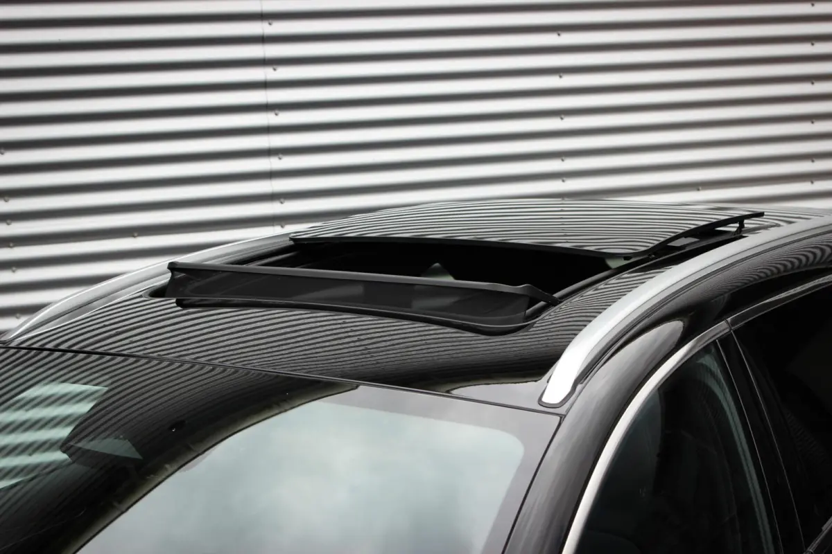 1.5 DM-i Comfort Lite // Long Range 19 kWh | Panoramadak | 360 camera | Sfeerverlichting | Smartphone Key | CarPlay & Android Auto | Fabrieksgarantie