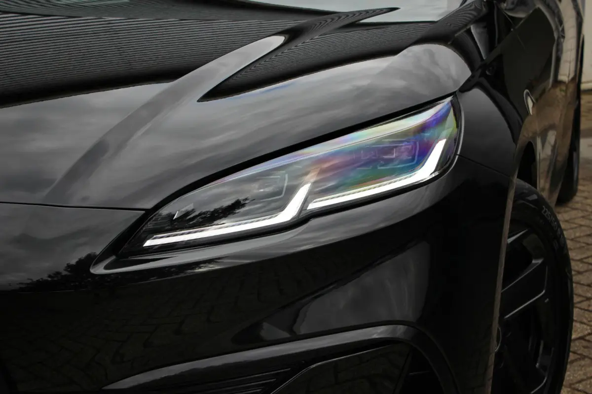 1.5 DM-i Comfort Lite // Long Range 19 kWh | Panoramadak | 360 camera | Sfeerverlichting | Smartphone Key | CarPlay & Android Auto | Fabrieksgarantie