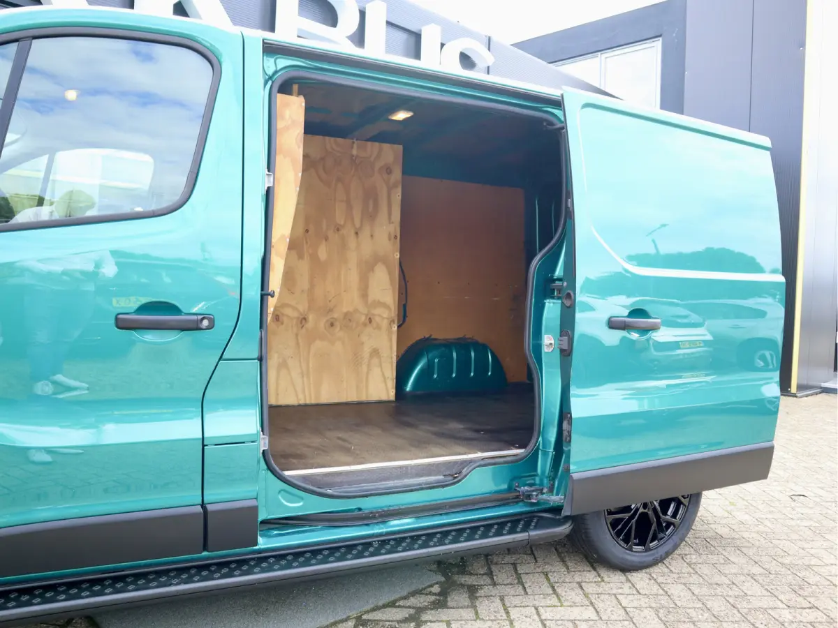 1.6 CDTI ENKELE CABINE MARGE-BTW VRIJ