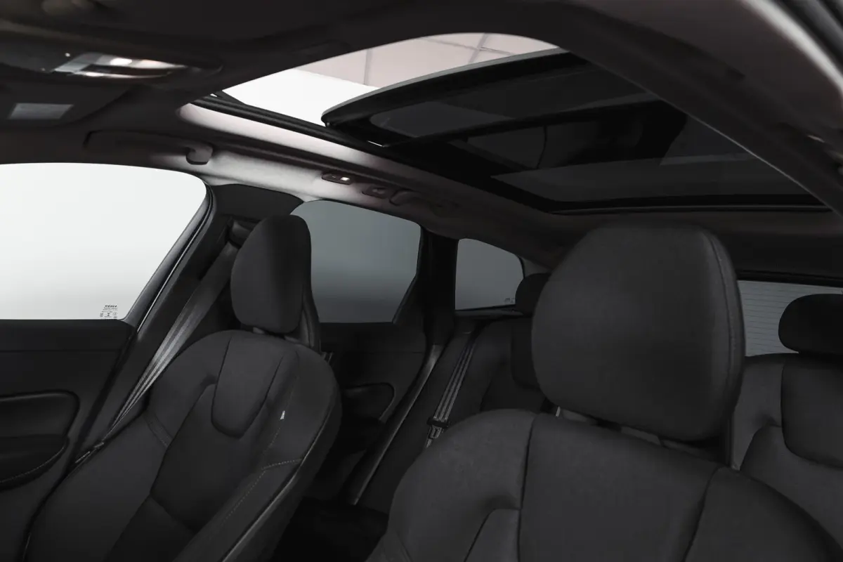 2.0 Recharge T6 AWD Business Pro | S/K Panodak | Elek. Trekhaak | Dig.Cockpit | Cruise | Stoel-+Stuurverw. | Camera | PDC | NAV+App.Connect | Auto.Airco | LM 18" |