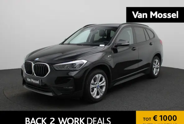 xDrive25e High Executive | HEAD-UP | LEDEREN BEKLEDING | STOELVERWARMING | CAMERA | NAVIGATIE
