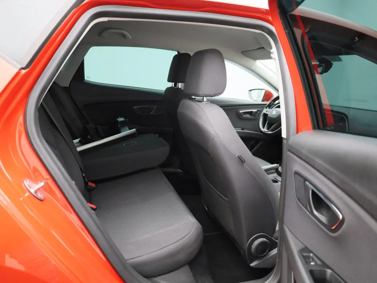 1.0 EcoTSI Style Connect | Climate Control | Cruise Control | Navigatie | Trekhaak |