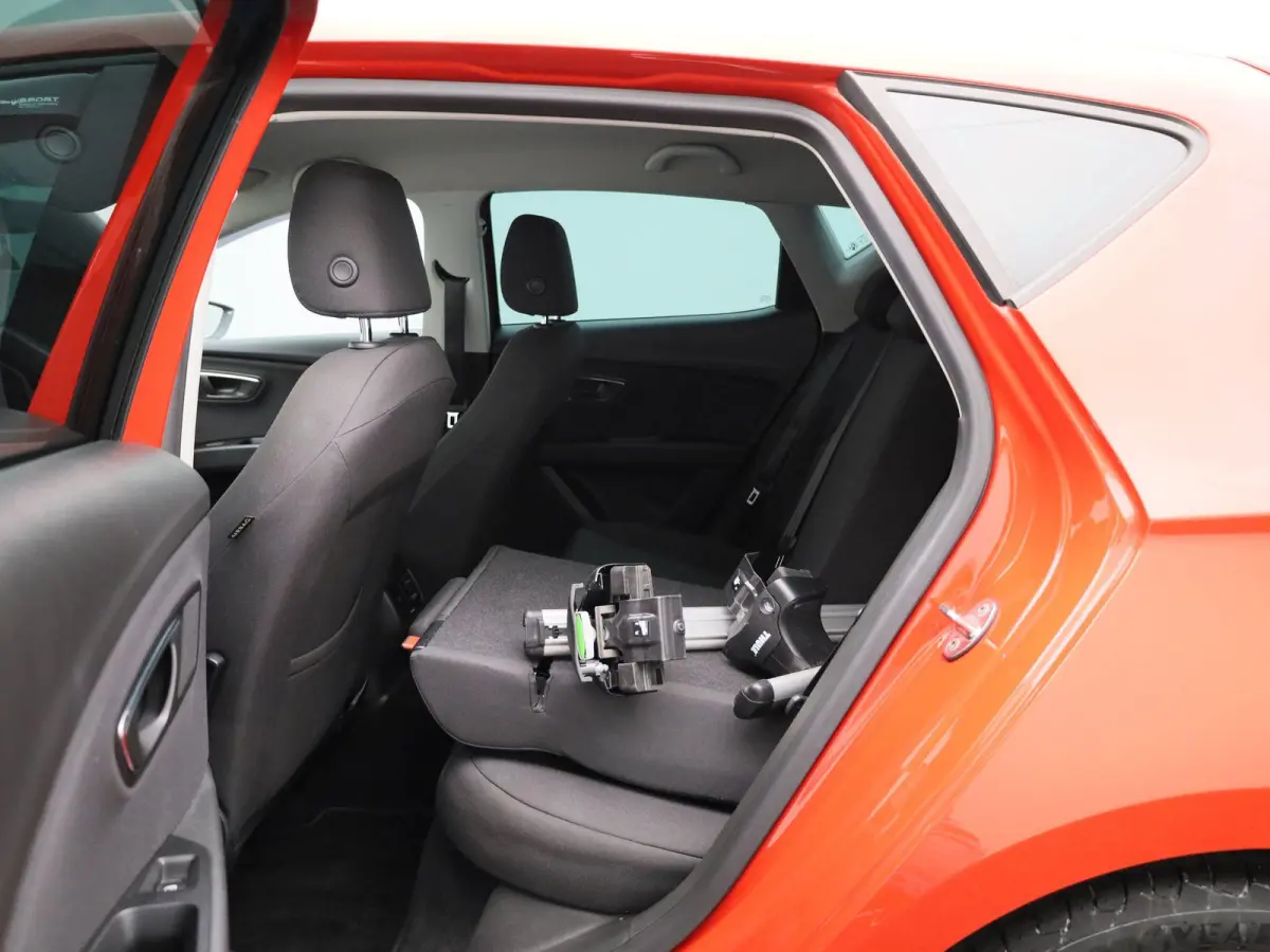 1.0 EcoTSI Style Connect | Climate Control | Cruise Control | Navigatie | Trekhaak |
